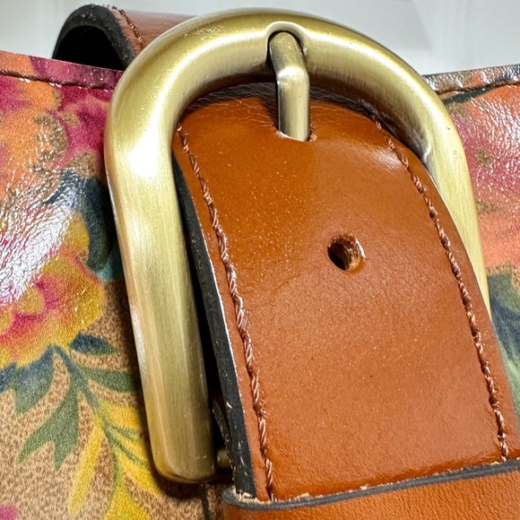 Patricia Nash Bucket Bag Vintage Leather Floral with Matching Wallet NWT - Picture 9 of 17